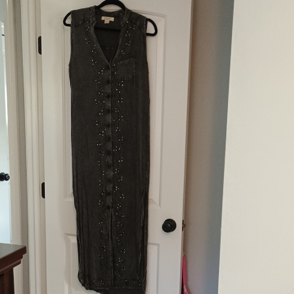 Elegant Black Sleeveless Dress